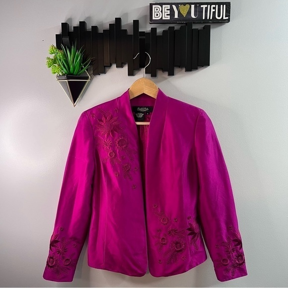 100 % Silk Peck & Peck Blazer Womens Size 2 Lined Floral Embroidery Jacket - Picture 2 of 11